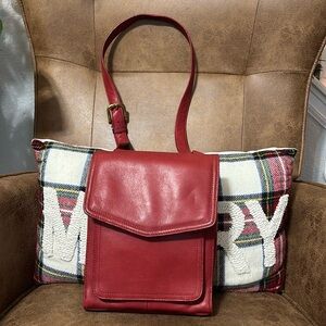 Beautiful Fossil Red Leather Saddle Envelope Crossbody